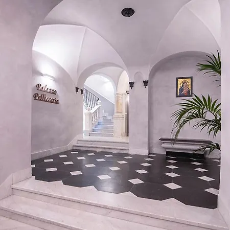 Apartment Palazzo Pellicceria 16 *